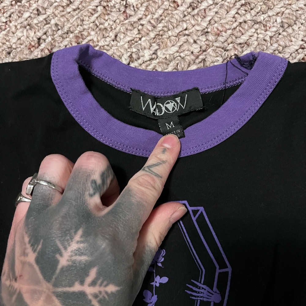 Widow tee - Picture 3 of 3